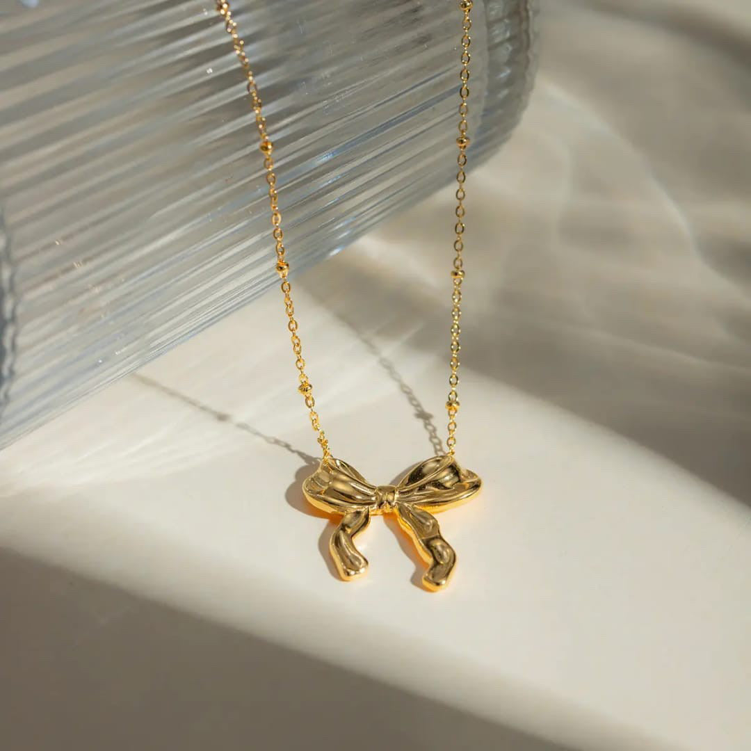 Ripple Ribbon Necklace