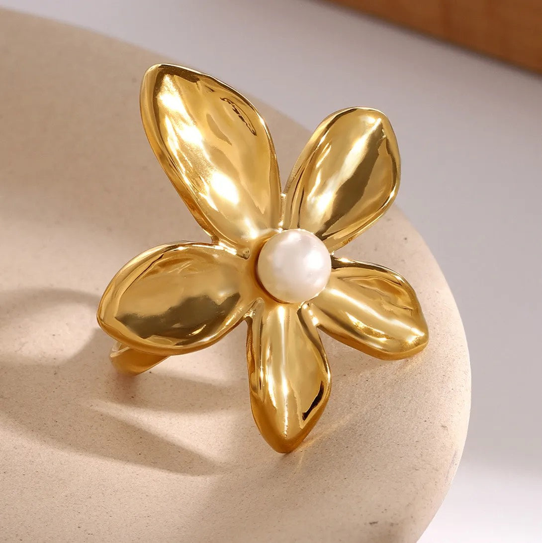 Pearl Bloom Ring