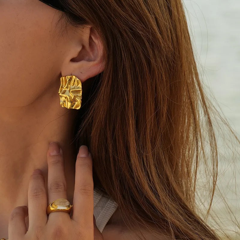 Crinkle Gold Studs
